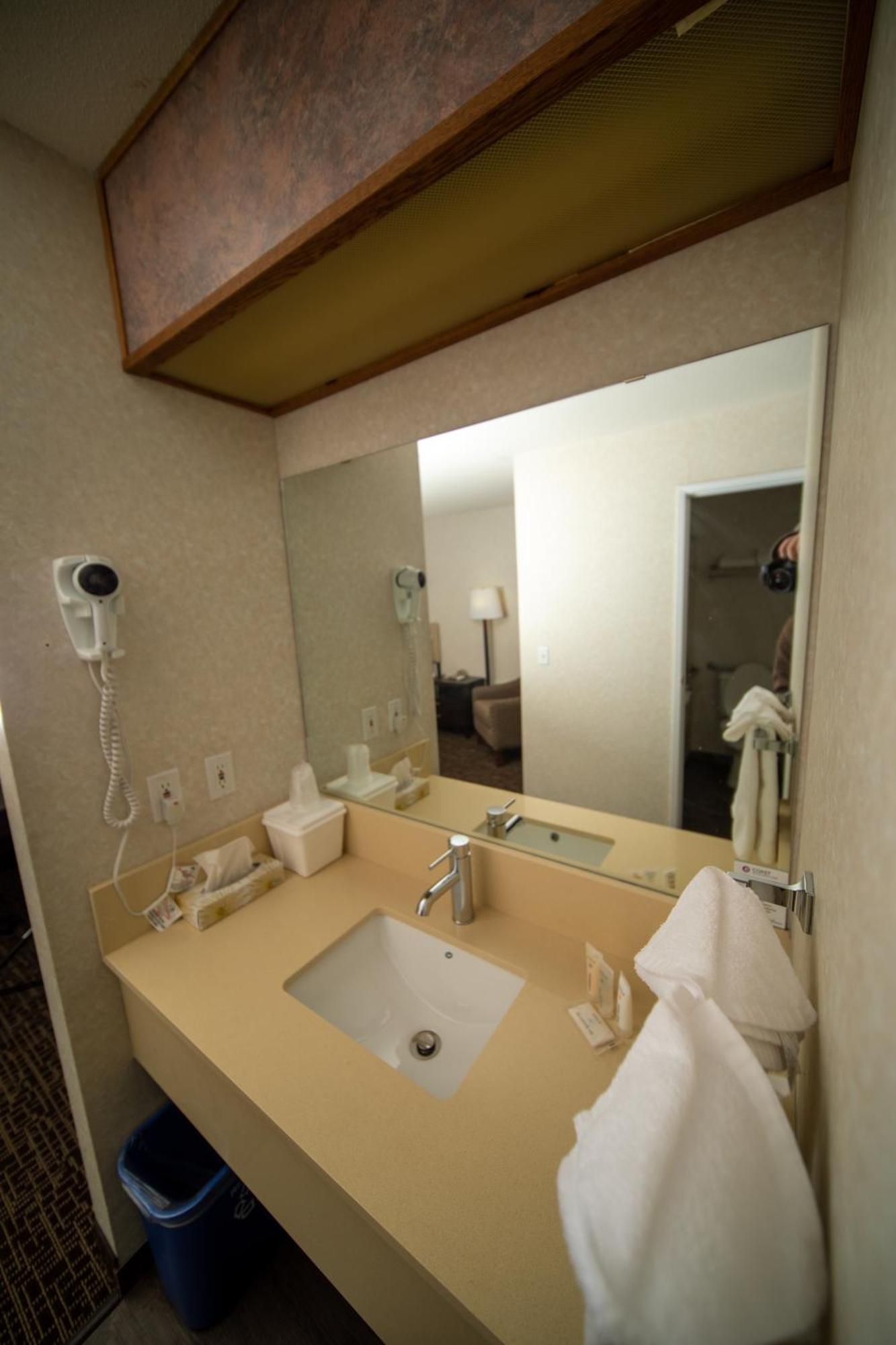 Coast Fort St John Hotel Fort St. John Ngoại thất bức ảnh